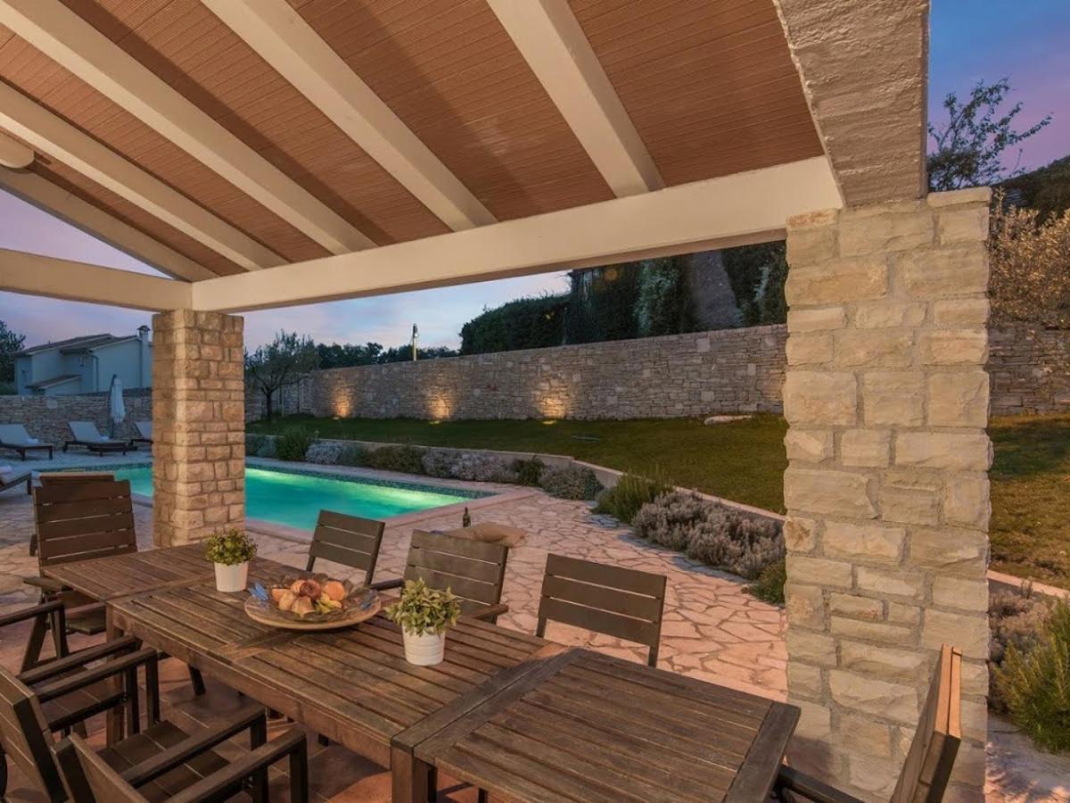 Villas Adagio Rojnici Bagian luar foto