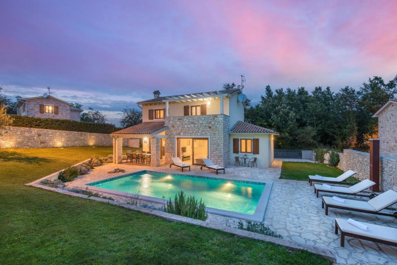 Villas Adagio Rojnici Bagian luar foto
